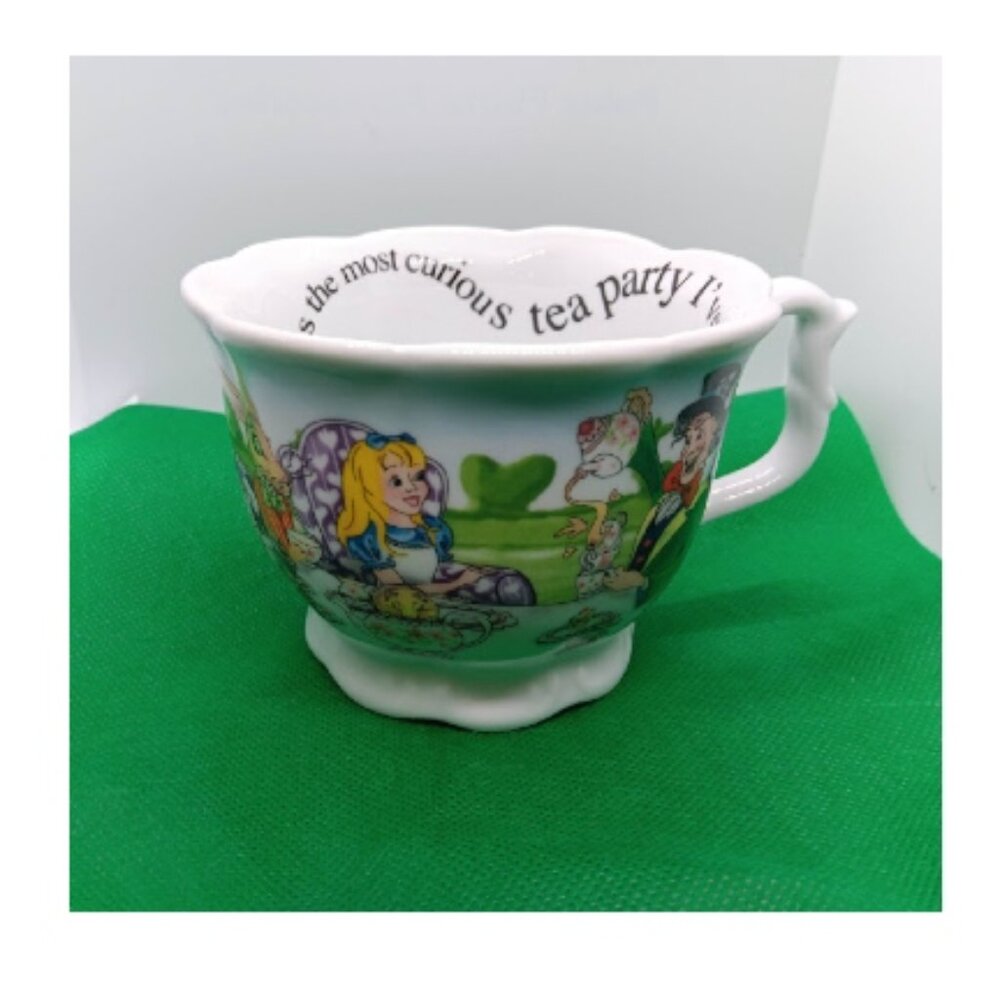 Paul Cardew Alice in Wonderland cup and saucer set in the box - Picture 3 of 9